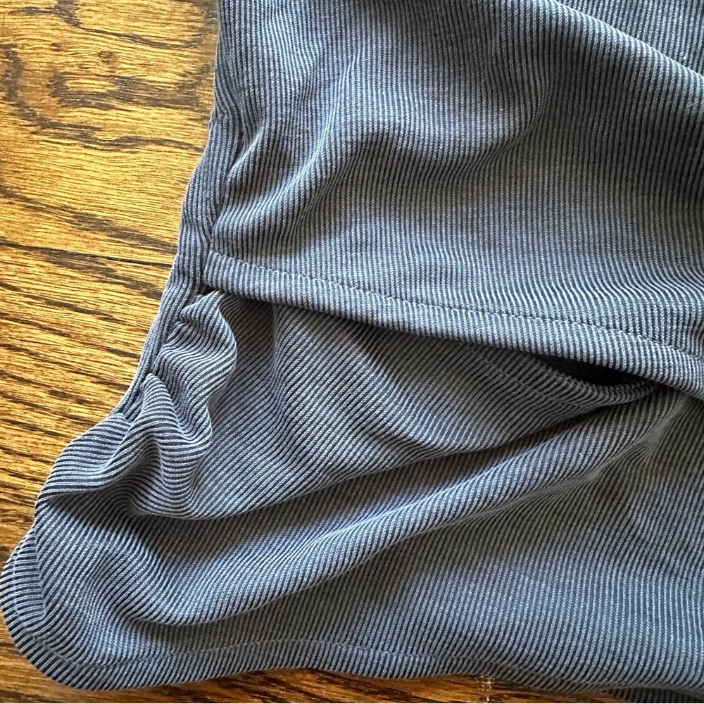 Victoria's Secret charcoal grey black vneck spaghetti strap cropped camisole top - Picture 6 of 16